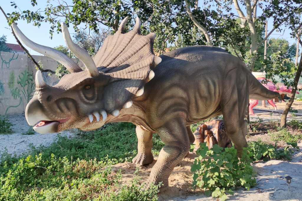 Парк динозавров в Затоке